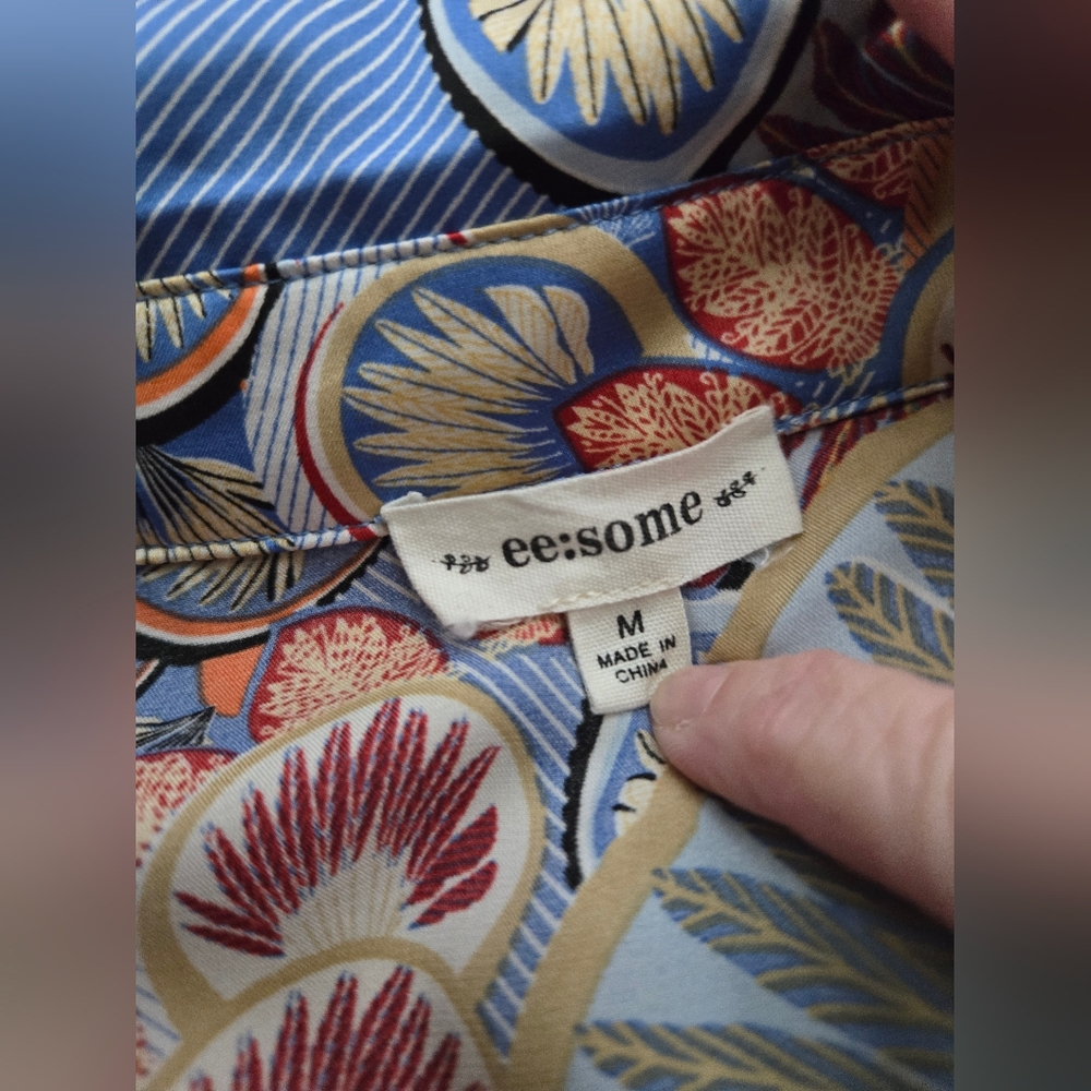 EeSome Big Fan Shirt, Medium - Picture 7 of 9